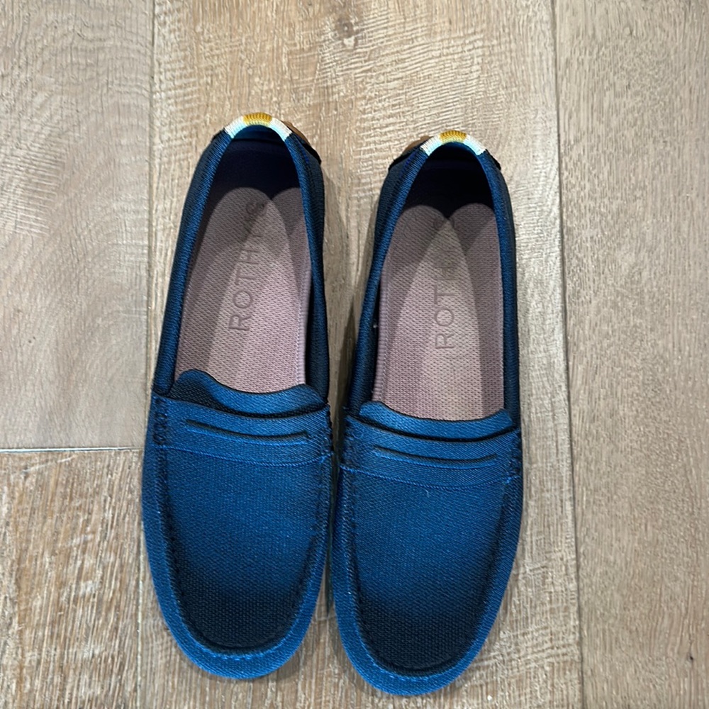 Rothy’s navy loafer size 10